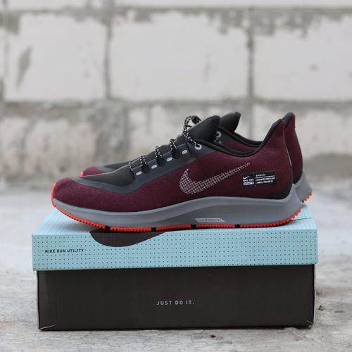 nike pegasus maroon
