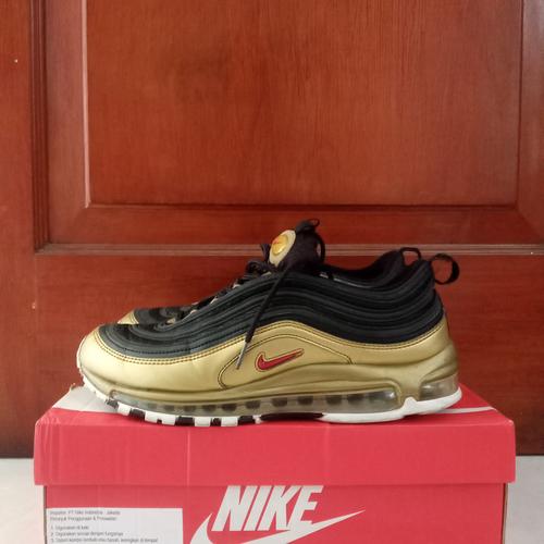 black and gold 97