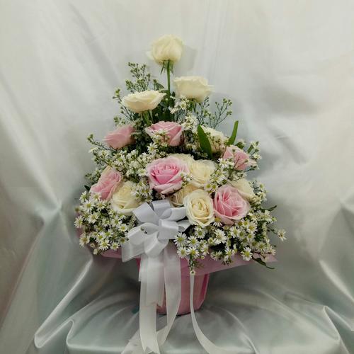 Gambar Bunga meja rangkaian bunga meja hadiah anniversary dari Sun Flowers. Jakarta Barat Tokopedia