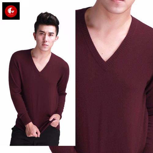 Foto Produk Sweater Rajut Knit Pria Leher V Marun Katun Polos Vleur Okechuku - Merah, L fit to XL dari Okechuku