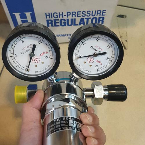 ヤマト 窒素ガス用調整器 ＹＲ−5062−1101−34−Ｎ2 YR-5062 溶接用品・ガス調整器 代引不可 ヤマト 窒素ガス用調整器 ＹＲ−5062−1101−34−Ｎ2YR-5062(溶接