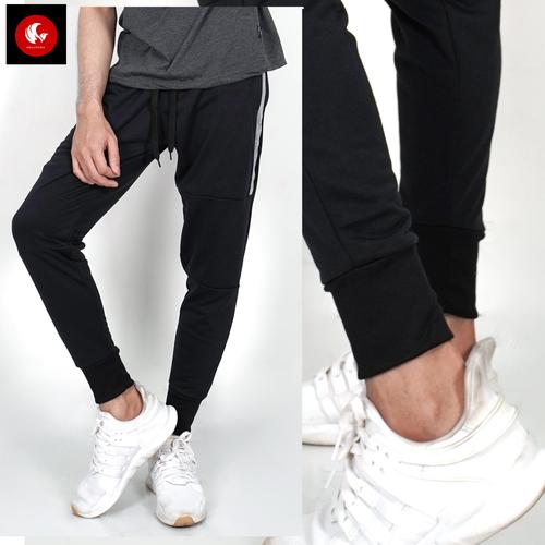 Foto Produk Okechuku Skinny Training Jogger Pants Unisex Basic & Trendy - Hitam, M fit to L dari Okechuku