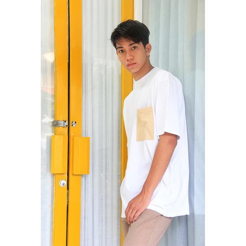 OVERSIZED T SHIRT POCKET - WHITE CREAM 