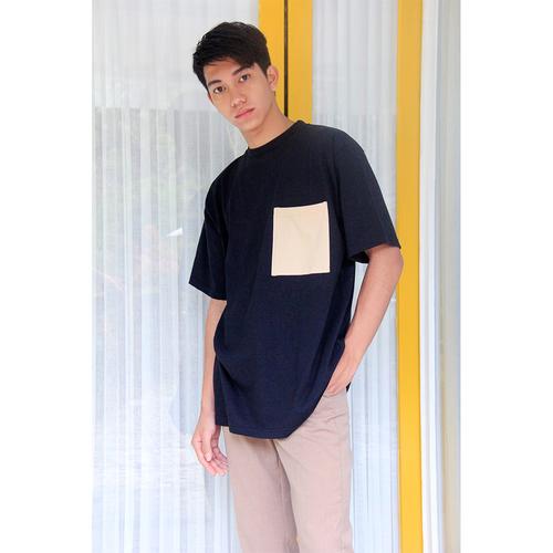 OVERSIZED T SHIRT POCKET - BLACK CREAM 