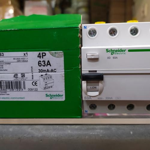 Schneider Electric Acti9 IID Interrupteur Différentiel 4P 63A 30mA Type AC – Protection Fiable Et Conforme