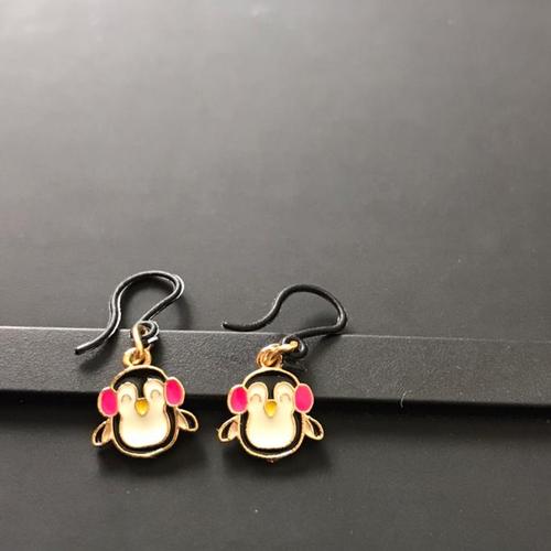 Foto Produk Anting Anak Smiling Black Penguin Mini kait plastik hitam/Kids Earring dari Rita Handycraft