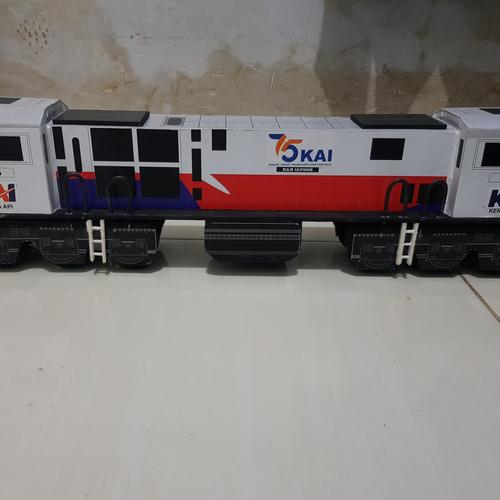 Gambar lokomotif cc 206 kereta api dari selamat jos Kota Surabaya Tokopedia