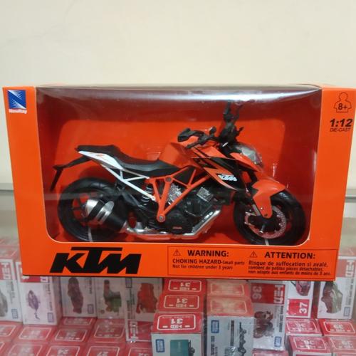Diecast motor KTM 1290 Super Duke R 