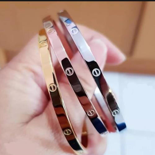 Gambar gelang titanium wanita cartier - emas, diameter 5,8 dari malay aksesoris Jakarta Barat Tokopedia