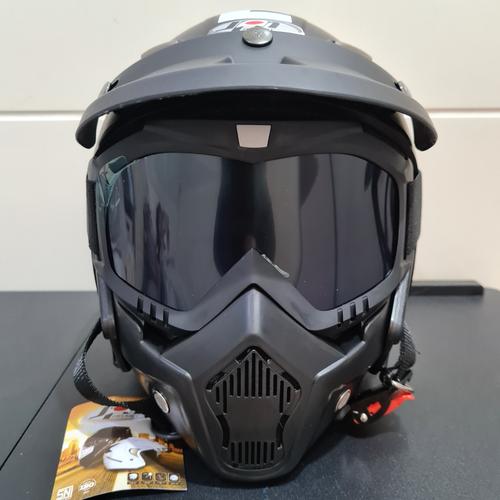 Foto Produk Helm JPN kawai momo hitam dop pet dan google masker dari Ideal Flora