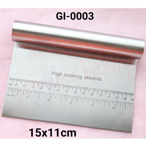 Foto Produk GI-0003 Cake scrapper scraper stainless steel penghalus buttercream dari Yamama Baking