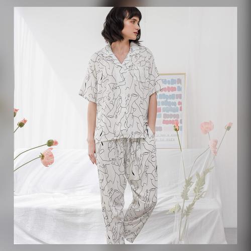 Foto Produk Alice Set in White Sketch - Sleepwear Piyama Baju Tidur Rayon by RAHA dari Raha Sleepwear