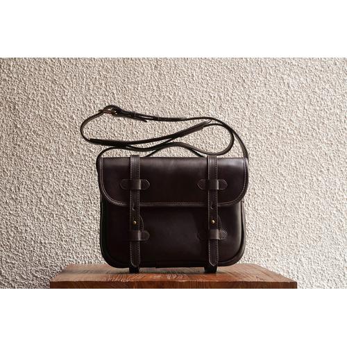Foto Produk D.S. L Espresso Large Leather Satchel dari letsdothis