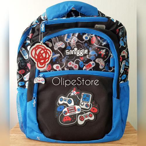 smiggle squad backpack