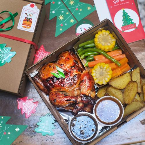 Gambar christmas gift hampers natal (roast chicken) dari The lime chicken roaster & burger Jakarta Timur Tokopedia