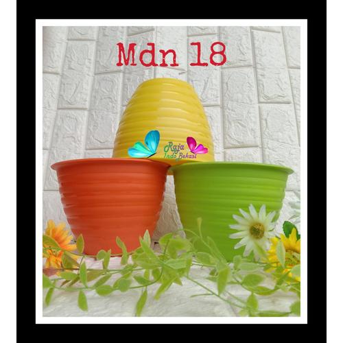 Jual POT TAWON MDN 18 WARNA PLASTIK VAS POT BUNGA BULAT - Kuning - Kab ...