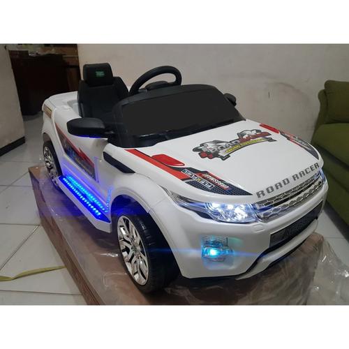 Foto Produk Mainan Anak Mobilan Aki tipe PMB 8188 Model Range Rover - Abu-abu dari EAZYTOYS