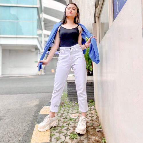 Foto Produk JINISO - HW Boyfriend Jeans White 022 - 122 SLAYING BABE dari JINISO.ID