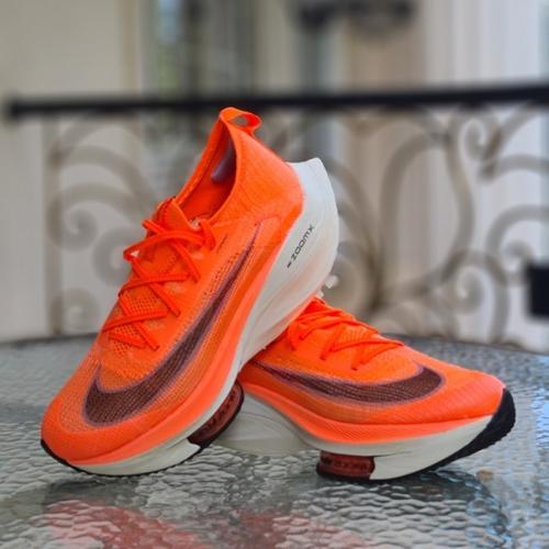 nike mango alphafly
