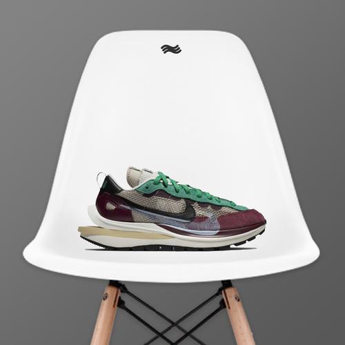 nike x sacai vaporwaffle string & villain red