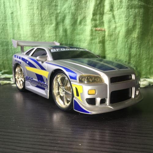 1/18 NISSAN SKYLINE GTR R34 Tunerz Hotwheels RARE EUR 60,00 - FR