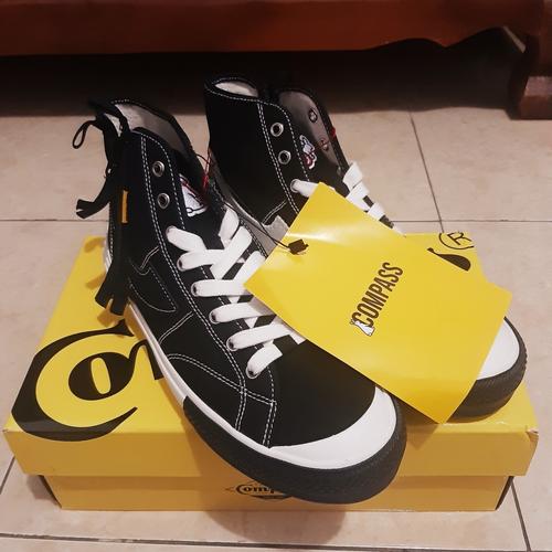 Jual Sepatu Compass X Fxxking Rabbits Fr2 Proto High 42 Kab Bantul Shoexy Tokopedia