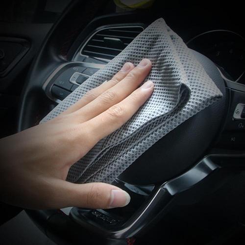 Foto Produk Lap Kanebo / Chamois Dotted Premium Quality Untuk Mobil / Motor - Grey dari Gentleman Car