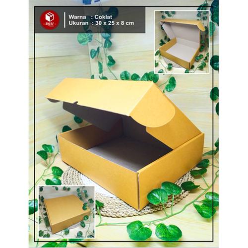 Foto Produk Kardus Box Cloth / Gift Box - uk. 30 x 25 x 8 cm - Cokelat dari Royal Packindo