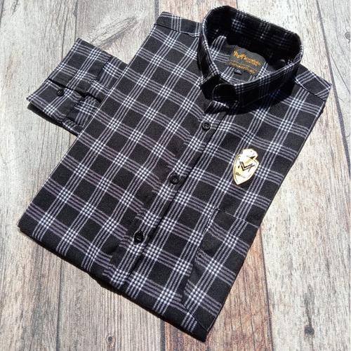 Foto Produk Kemeja Flanel Lengan Panjang Kerja Levis Kotak Kotak Distro Premium - L dari ALJOSA