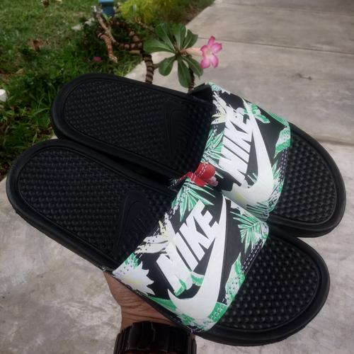nike benassi rainbow slides