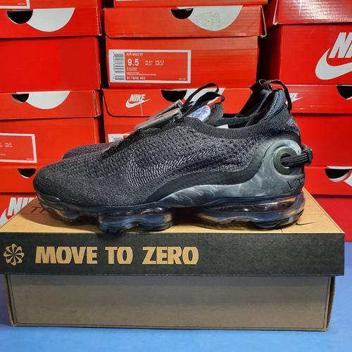 vapormax 2020 triple black