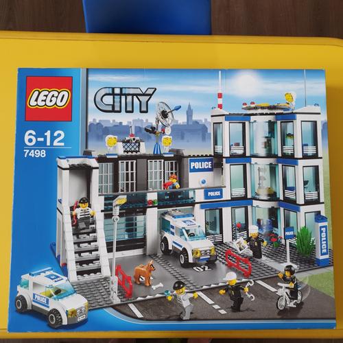 7498 Lego Set Lego 7498 Police Station 7498 Store - Main Image