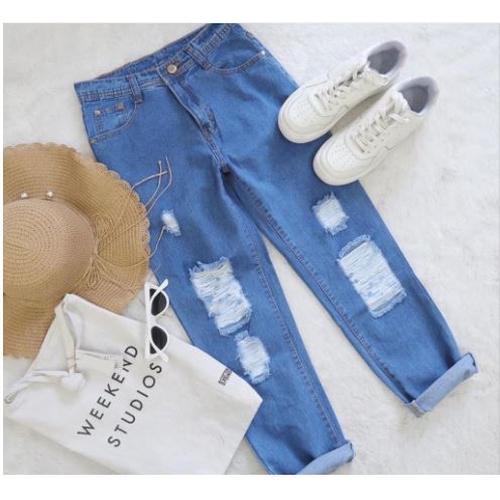 Foto Produk BJD - Celana Boyfriend Jeans Sobek Wanita Divary - Biru Medium, 29 dari Beli Jeans Disini