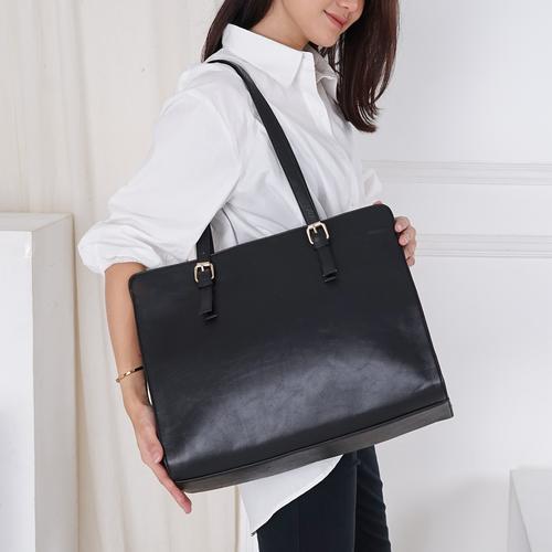 Foto Produk CLASSIC BAG tas laptop wanita - Hitam L dari WiVE ID