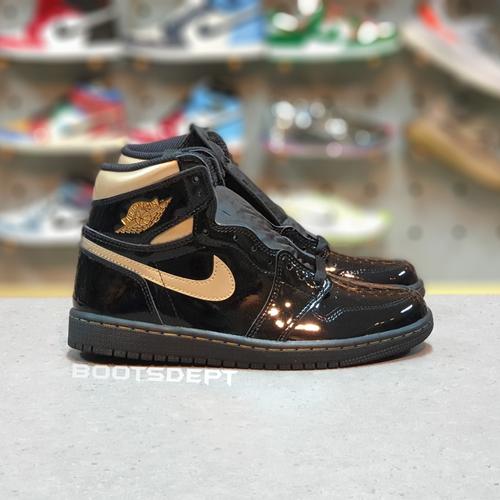 air jordan 1 retro high og black black metallic gold