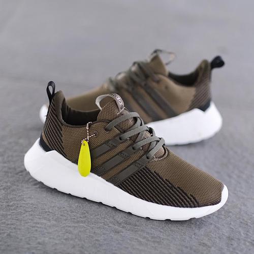 Foto Produk Adidas Questar Flow Dark Green dari Belldoss