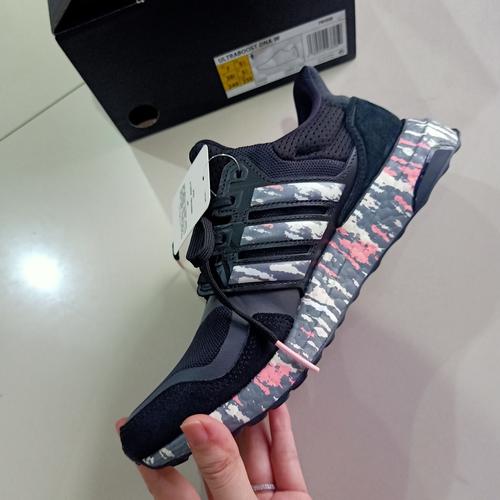 yeezy qr code scanner