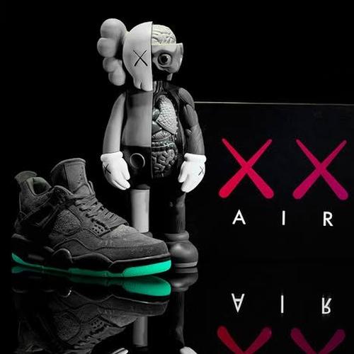 Jual AIR JORDAN 4 KAWS BLACK GLOW IN 