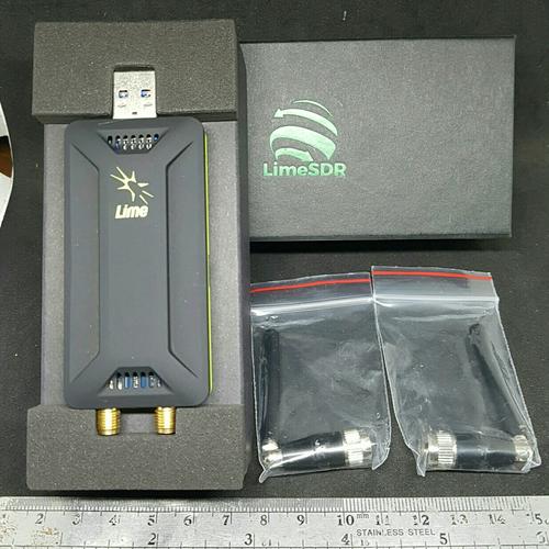 Foto Produk Mini LimeSDR dari UAV
