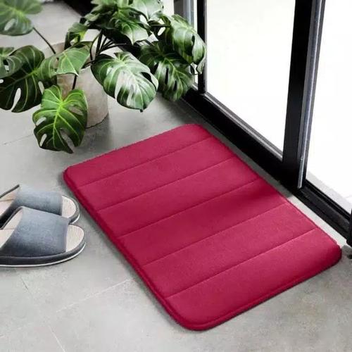 Foto Produk Keset kaki anti slip Uk 40x60 - maroon dari Luzzy Distibutor Karpet