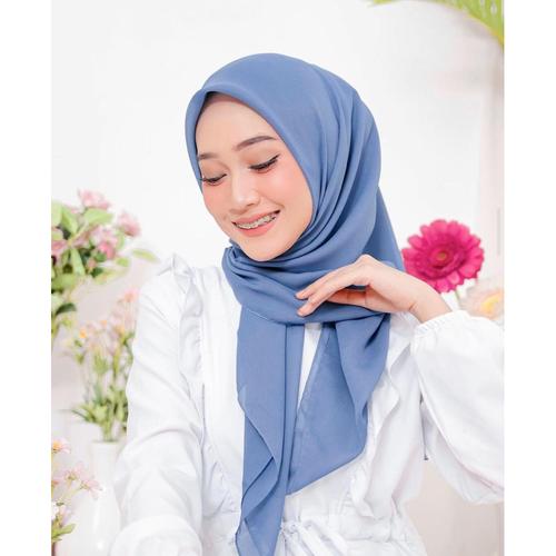 Foto Produk Hijab Ellysha CLOUDY CHIC HIJAB SQUARE DENIM BLUE dari Hijab Ellysha Official