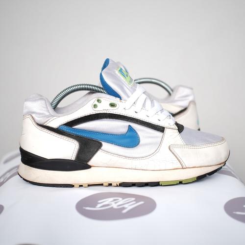 nike trainers vintage