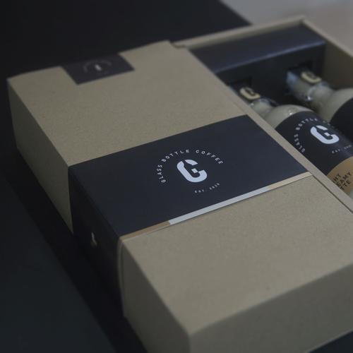 Foto Produk Paket Hampers - Special Black Box - A Box of Latte: 2 x 500ml dari Glass Bottle Coffee
