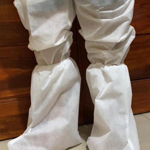 Foto Produk APD sarung sepatu cover shoe, pelindung kaki - Putih dari Fashionisty shop