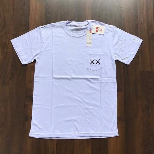 Jual KAOS UNIQLO X KAWS SERIES UNIQLO 