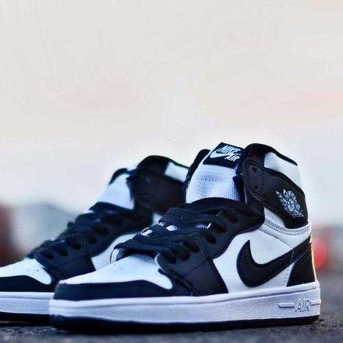Jual FLASH SALE TERBATAS NIKE AIR JORDAN RETRO BLACK WHITE LIMITED OG -  Merah, 39 - Kota Bandung - LAPAK MURAH BDG | Tokopedia