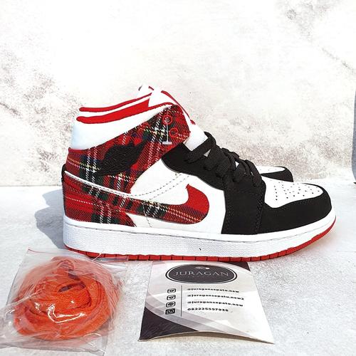 plaid nikes