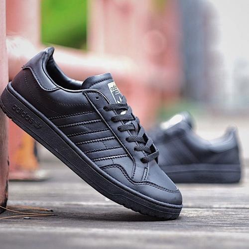 Jual Adidas Team Court Triple Black 