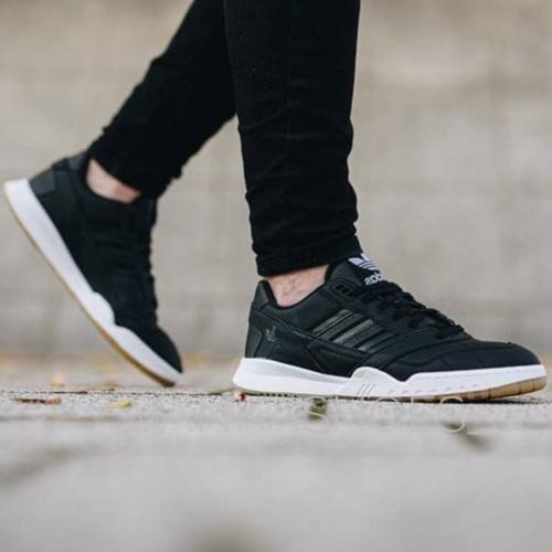 ar trainer adidas