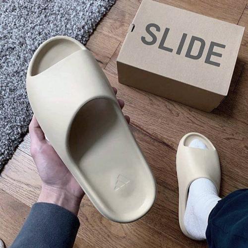 Foto Produk SANDAL ADIDAS YEEZY SLIDE BONE dari VANKASHOES_